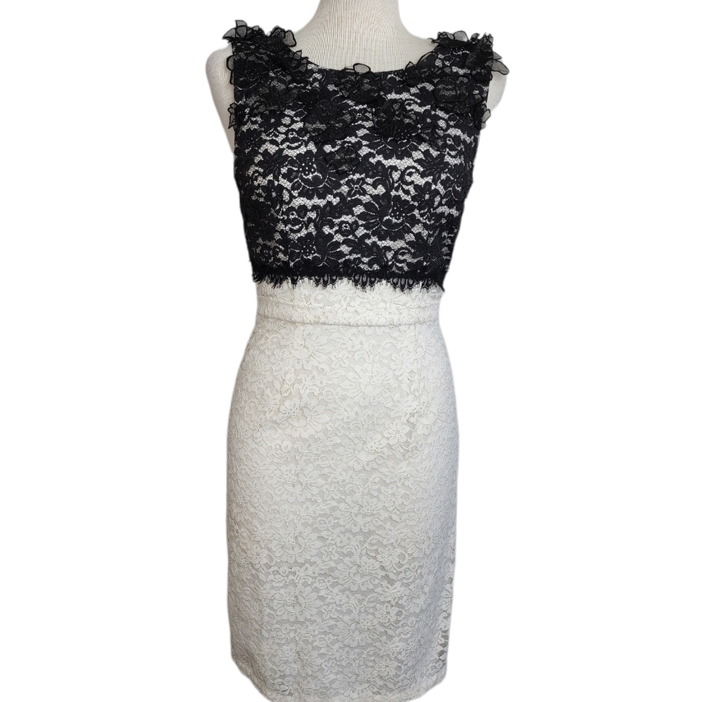 BCBG Cerise Lace Black & White Round Neckline Women's Sheath Dress Size 6